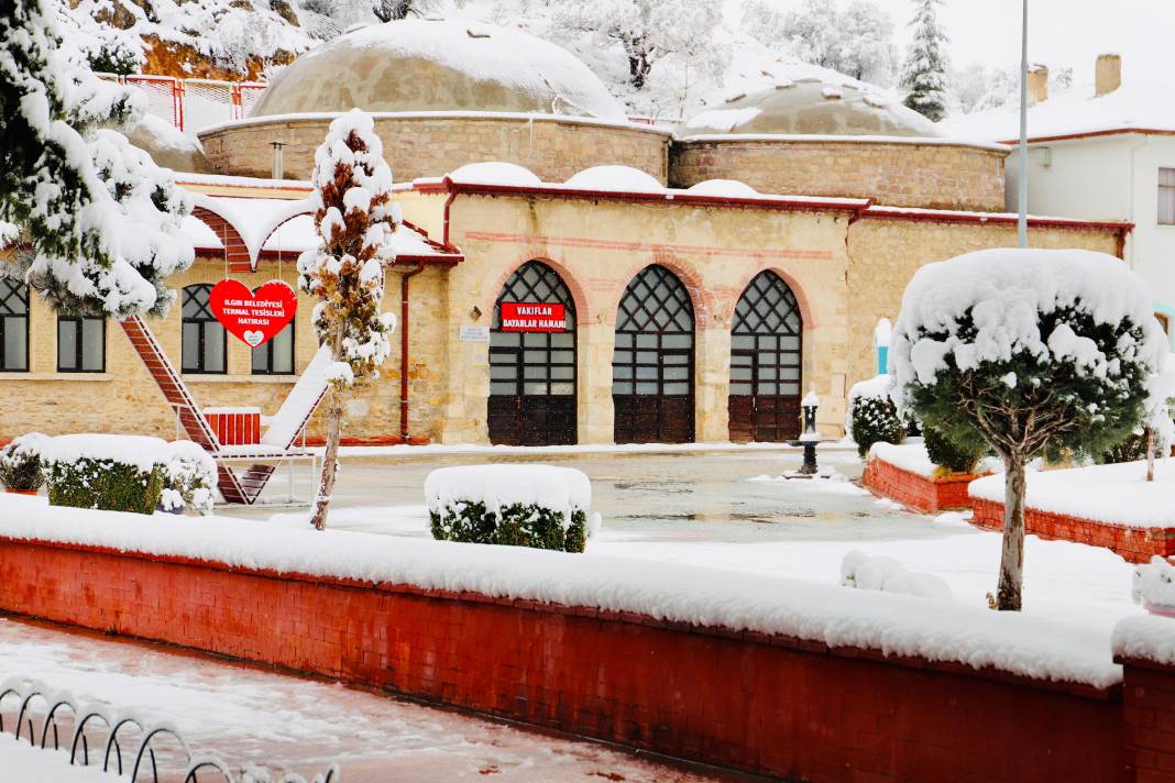 Konya Ilgın’a 30 santim kar yağdı, tüm ilçe aynı yorumu yaptı 2